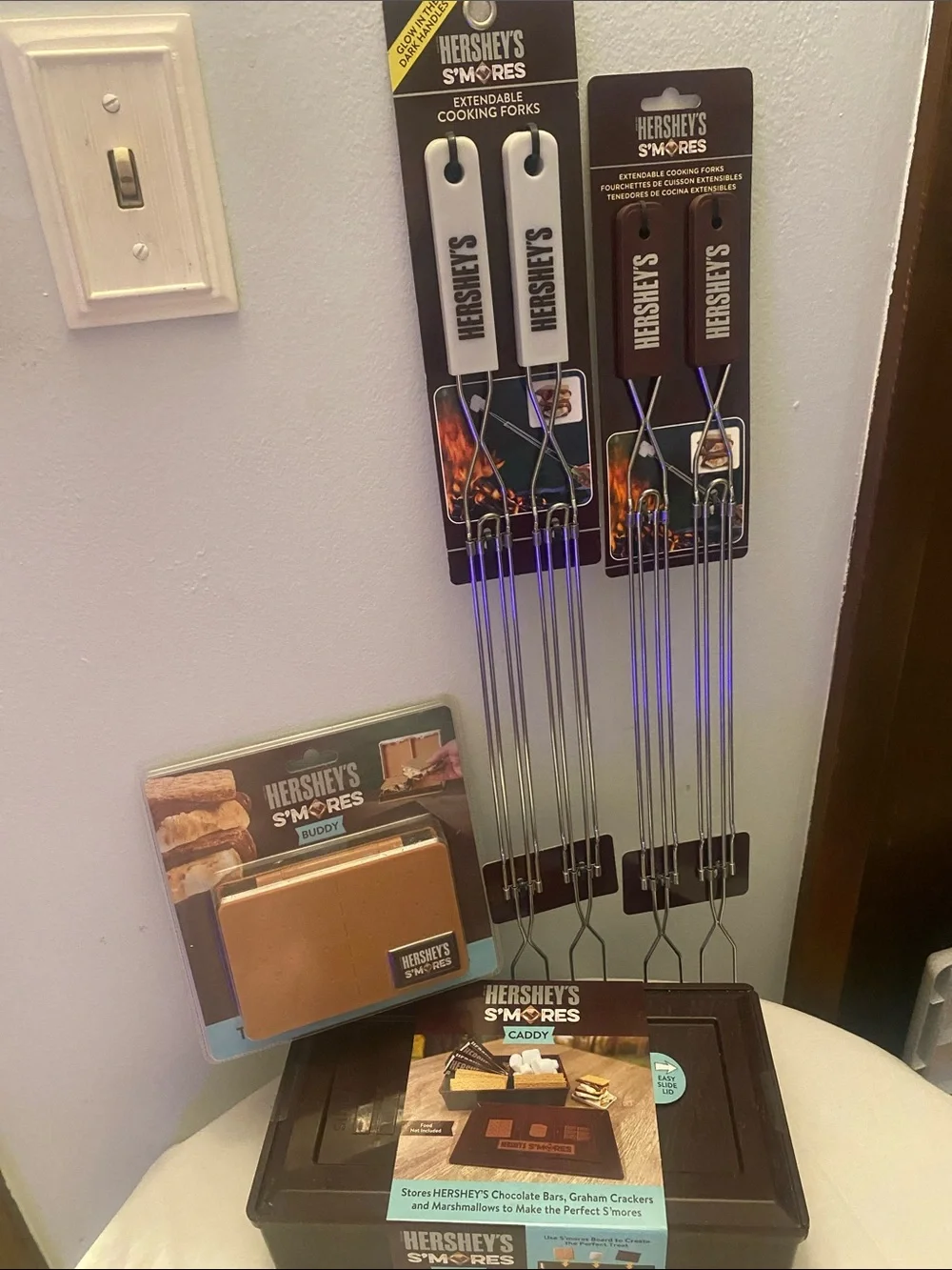 Hershey's S'mores Caddy Set in Brown